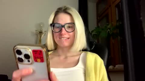 Snapshot of asya_new chatting on November 2025 04:39:01 PM asya_new online show from November 2025 04:39:01 PM