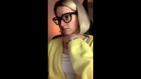 Snapshot of asya_new chatting on November 2025 09:32:01 PM asya_new online show from November 2025 09:32:01 PM