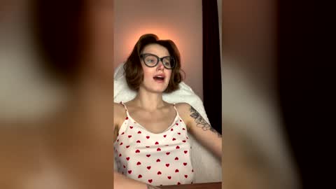 Snapshot of asya_new chatting on February 2026 09:33:01 PM asya_new online show from February 2026 09:33:01 PM