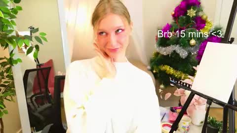 Asya online show from December 2025 06:25:02 PM