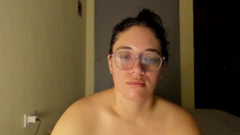Snapshot of atenas__05 chatting on July 2026 09:27:01 AM atenas online show from July 2026 09:27:01 AM