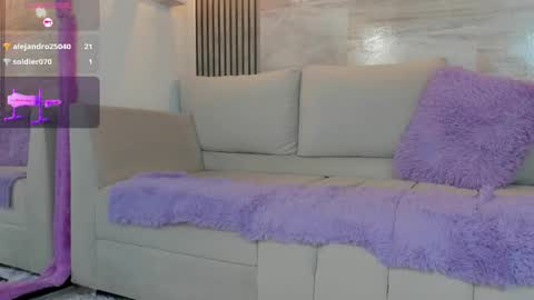 ATENEA online show from September 2025 04:49:01 AM