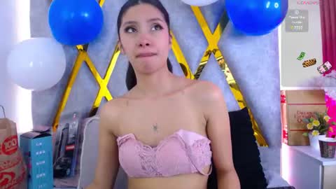 Snapshot of atenea_smith1 chatting on June 2026 04:22:02 AM Athenea online show from June 2026 04:22:02 AM