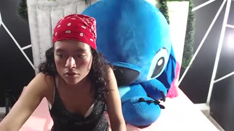 Snapshot of athenayoness chatting on December 2024 04:36:01 PM athenayoness online show from December 2024 04:36:01 PM