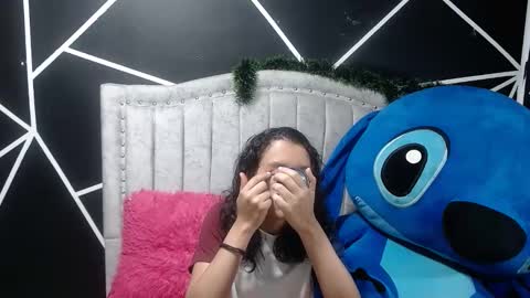 Snapshot of athenayoness chatting on December 2024 12:00:02 PM athenayoness online show from December 2024 12:00:02 PM