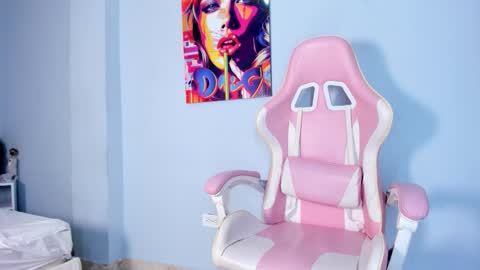 Snapshot of athenea__fox chatting on November 2025 11:43:02 AM athenea__fox online show from November 2025 11:43:02 AM