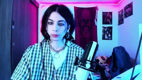 athenauwu online show from October 2025 06:44:02 AM