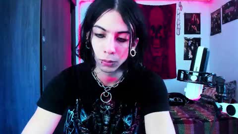 athenauwu online show from December 2025 06:33:02 AM