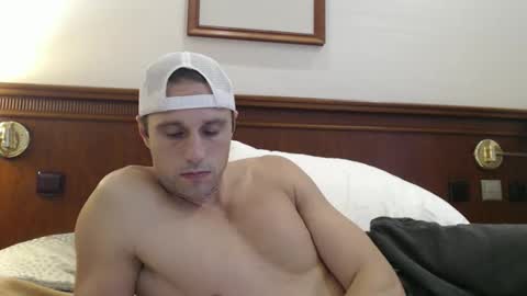 tommycb55555 online show from September 2025 01:37:02 PM