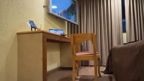 Snapshot of atizamen chatting on October 2025 07:08:01 AM atizamen online show from October 2025 07:08:01 AM