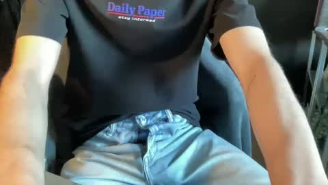 Undress a hung twink  online show from January 2025 11:33:01 AM