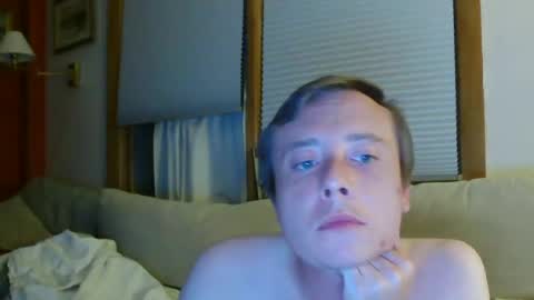 Snapshot of atombumm chatting on June 2026 01:06:02 AM atombumm online show from June 2026 01:06:02 AM