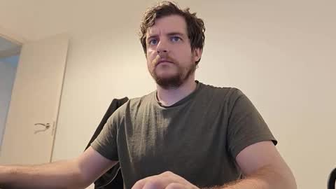 Snapshot of atomicoliver chatting on September 2025 10:52:01 AM atomicoliver online show from September 2025 10:52:01 AM