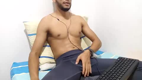 Snapshot of atorres21 chatting on February 2025 06:35:02 PM Torres online show from February 2025 06:35:02 PM