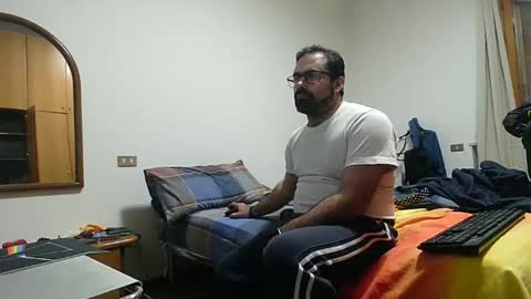 Snapshot of attila85 chatting on November 2025 09:24:02 PM Bleakw85 online show from November 2025 09:24:02 PM