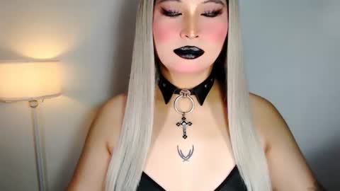 Snapshot of audreyholloway chatting on June 2026 09:00:02 AM Audrey online show from June 2026 09:00:02 AM