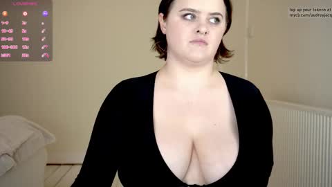 Audrey Jacq online show from October 2025 03:24:01 PM