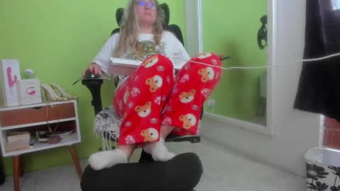 Aura Divina  online show from May 2026 06:24:02 PM