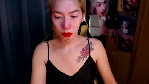 Miss awra online show from February 2025 05:05:02 AM