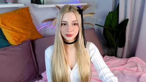 Aura online show from May 2026 11:22:02 PM