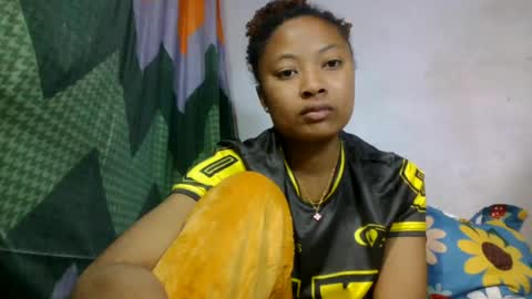 aurelie08 online show from June 2026 06:51:01 PM