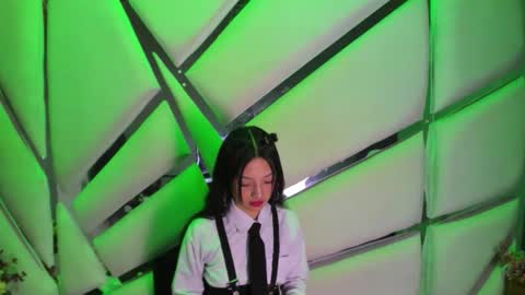 Snapshot of aurora18palmer chatting on November 2025 03:04:01 PM aurora online show from November 2025 03:04:01 PM