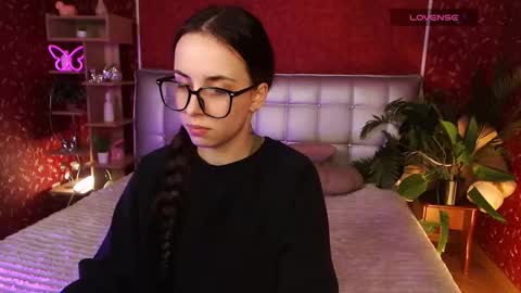 Aurora online show from February 2025 04:34:02 PM