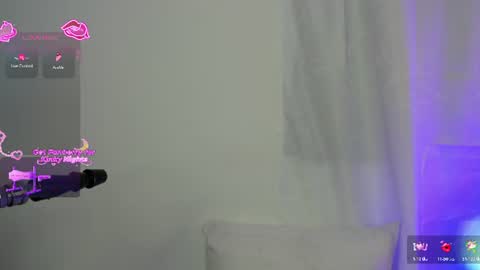 aurora_divine online show from June 2026 08:41:02 PM