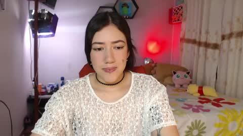 Snapshot of aurora_shy_ chatting on April 2026 08:17:01 PM Aurora online show from April 2026 08:17:01 PM