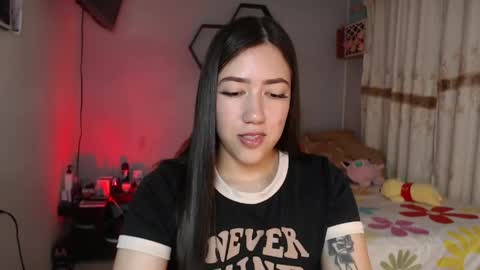 Snapshot of aurora_shy_ chatting on May 2026 09:10:02 PM Aurora online show from May 2026 09:10:02 PM
