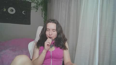 Snapshot of aurora_worker chatting on September 2025 03:50:01 AM Aurora online show from September 2025 03:50:01 AM