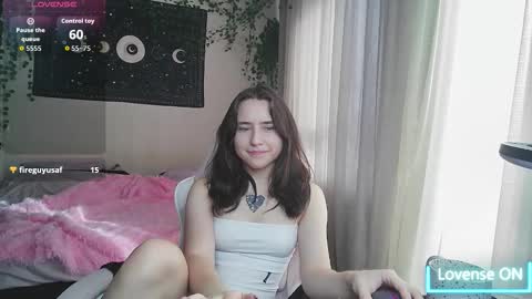 Snapshot of aurora_worker chatting on October 2025 04:12:01 AM Aurora online show from October 2025 04:12:01 AM