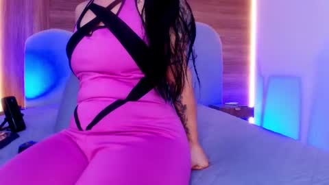 Snapshot of auroraa_miller chatting on June 2026 03:05:02 AM auroraa_miller online show from June 2026 03:05:02 AM