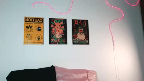 Aurora online show from October 2025 01:22:01 AM