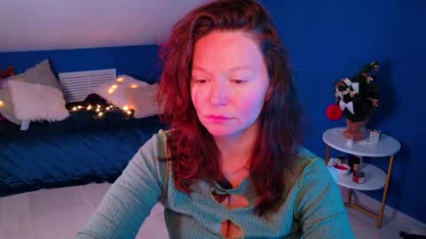 auroraborealis__ online show from January 2026 06:51:02 AM