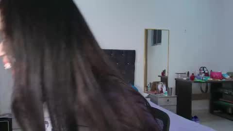 Aurora online show from February 2026 01:50:01 AM