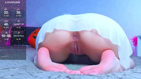 Aurora online show from November 2025 01:18:02 AM