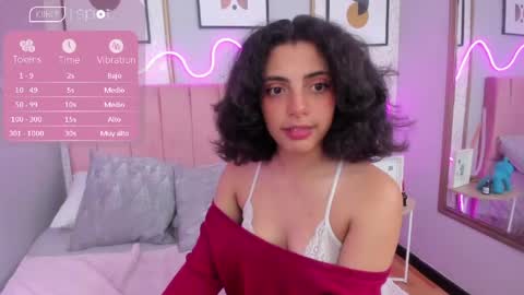 Snapshot of auroramillss chatting on April 2026 03:20:02 AM Mariana online show from April 2026 03:20:02 AM
