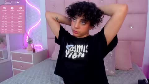 Snapshot of auroramillss chatting on May 2026 03:57:01 AM Mariana online show from May 2026 03:57:01 AM
