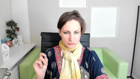 Aurora online show from December 2024 07:12:01 PM