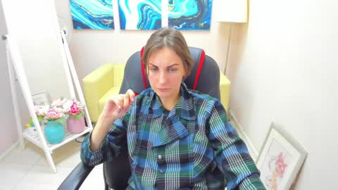 Aurora online show from February 2025 05:37:01 PM