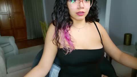 Aurora online show from December 2024 09:24:02 PM