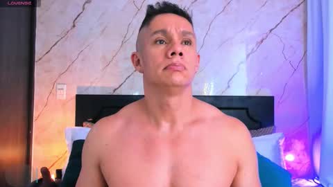 Austin online show from November 2025 06:08:02 PM