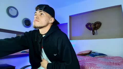 Snapshot of austin_collinss chatting on January 2025 02:25:01 AM AUSTIN online show from January 2025 02:25:01 AM