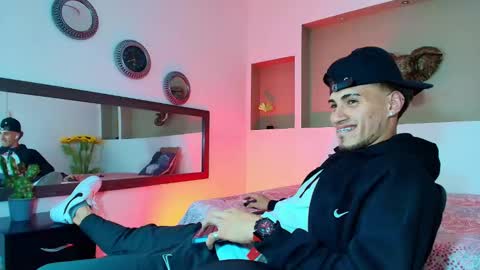 Snapshot of austin_collinss chatting on January 2025 08:29:01 AM AUSTIN online show from January 2025 08:29:01 AM