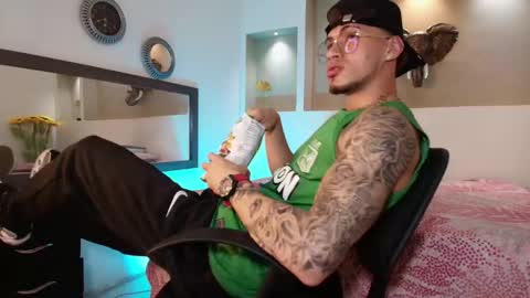 Snapshot of austin_collinss chatting on January 2025 08:11:01 AM AUSTIN online show from January 2025 08:11:01 AM