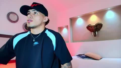 Snapshot of austin_collinss chatting on February 2025 01:49:02 AM AUSTIN online show from February 2025 01:49:02 AM