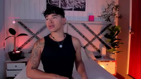 Snapshot of austin_connorr chatting on May 2026 08:23:02 AM austin online show from May 2026 08:23:02 AM