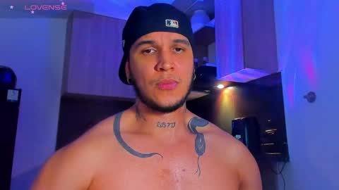 Snapshot of austin_curry chatting on May 2026 11:21:01 PM A online show from May 2026 11:21:01 PM