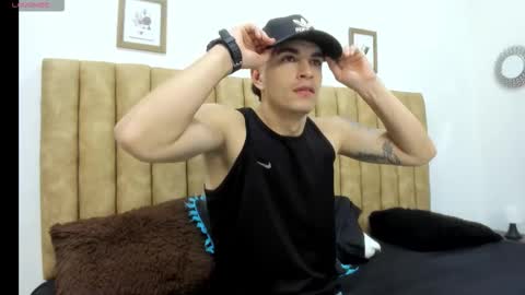 Snapshot of austinprrr chatting on November 2025 04:42:01 PM austinprrr online show from November 2025 04:42:01 PM